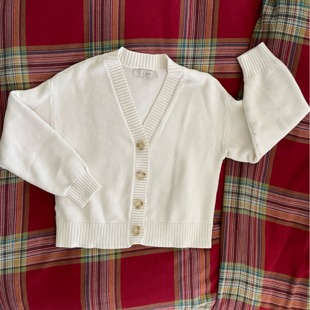 Cream Button-Up V-neck Cardigan